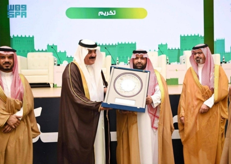 حفل افتتاح ملتقى “جسور التواصل 2025” تحت رعاية أمير منطقة جازان