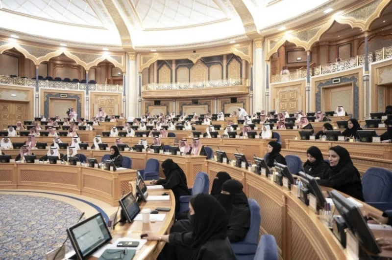 دعوة من "الشورى" لمجمع الملك سلمان لدراسة مكاتب جديدة للغة العربية