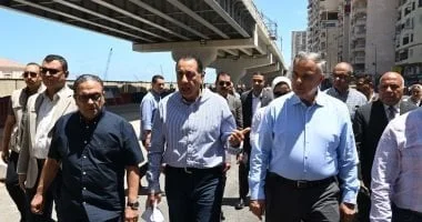 رئيس الوزراء يزور تطوير محور «محمد نجيب» وتوسعة كورنيش الإسكندرية
جولة رئاسية لتفقد تطوير محور «محمد نجيب» وتوسعة الكورنيش
تفقد رئيس الوزراء أعمال تطوير محور «محمد نجيب» وتوسعة كورنيش الإسكندرية