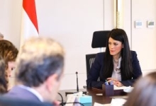 رانيا المشاط تدعو للاستفادة من برنامج خفض الانبعاثات بقطاع الصناعة مع البنك الأوروبي