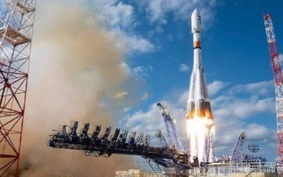 روسكوسموس" تطلق صاروخًا فضائيًا من قاعدة فوستوتشني يحمل قمرين اصطناعيين "إيونسفيرا -إم