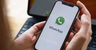 إدارة سهلة لحسابات واتساب عبر iOS.. والميزة تقترب من الإطلاق الرسمى
