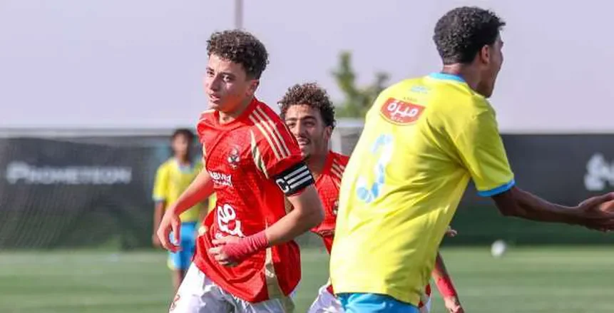 شتوتجارت الألماني يُقدم عرضا رسميا لضم ثنائي الأهلي