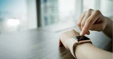 تقرير: انخفاض شحنات الساعات الذكية العالمية بنسبة 2% فى الربع الأول من 2025