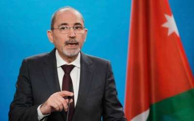 صفدي ويناقش نظيره الأرميني ضرورة إنهاء الكارثة الإنسانية في غزة