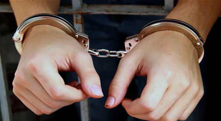 ضبط 3 أشخاص في جرائم إلكترونية لاختيال مواطنين بعطاءات وهمية