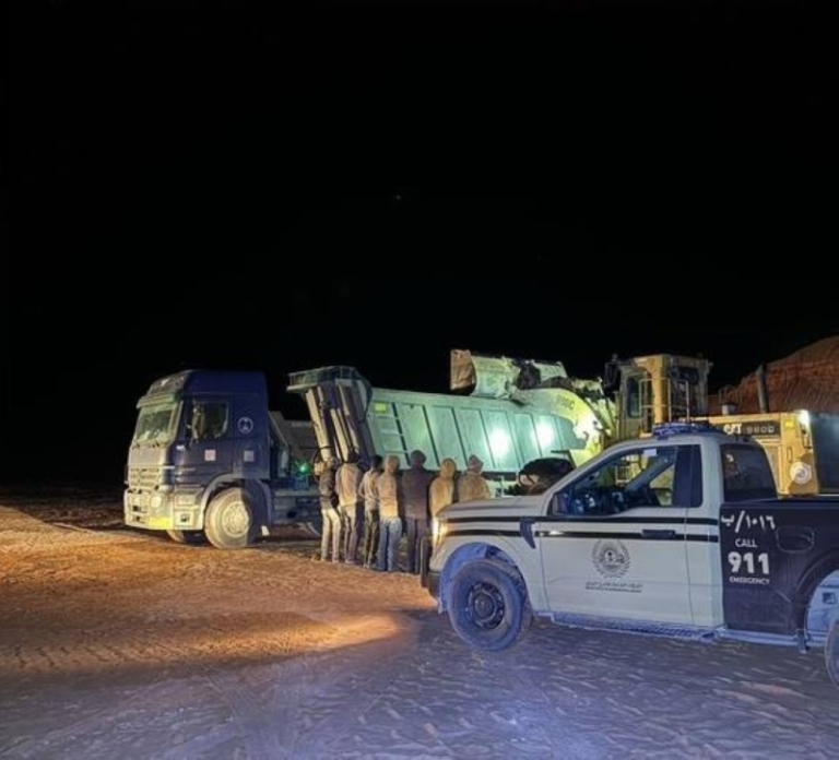 ضبط سبعة مقيمين متورطين في استغلال الرواسب البيئية بالشرقية