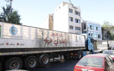 قافلة مساعدات ضخمة نحو غزة من الهيئة الخيرية الهاشمية تصل إلى 65 شاحنة