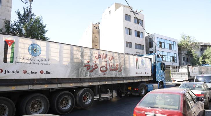 قافلة مساعدات ضخمة نحو غزة من الهيئة الخيرية الهاشمية تصل إلى 65 شاحنة