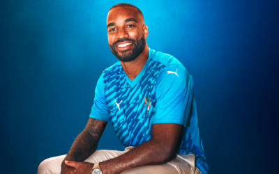 لاكازيت يحقق ثاني صفقات نادي نيوم في الدوري الجديد