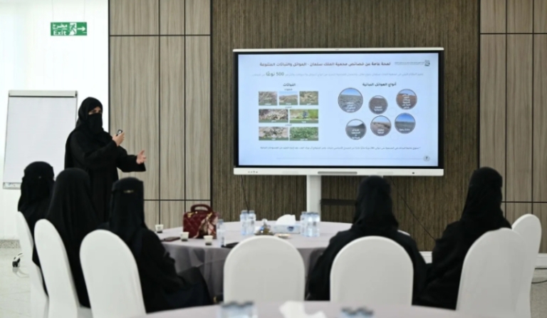 مبادرة جديدة: هيئة تطوير محمية الملك سلمان تنظم برنامج إعادة التدوير بالتعاون مع غرفة تبوك