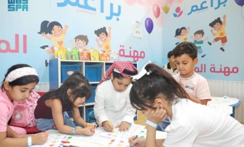 "مبادرة واعد" تستقطب الأطفال وعائلاتهم خلال مهرجان الصيف بجامعة الحدود الشمالية.