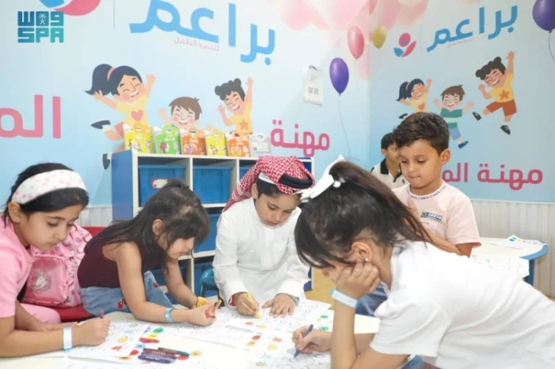"مبادرة واعد" تستقطب الأطفال وعائلاتهم خلال مهرجان الصيف بجامعة الحدود الشمالية.