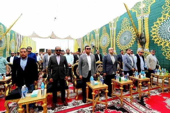 متابعة سير العمل في مياه الشرب والصرف الصحي ببني سويف
وزير الإسكان يتفقد مشاريع المياه والصرف الصحي ببني سويف
محافظ بني سويف يواصل متابعة منظومتي المياه والصرف الصحي
تفقد مشاريع مياه الشرب والصرف الصحي في بني سويف
الوزير والمحافظ يراقبان تقدم مياه الشرب والصرف الصحي ببني سويف