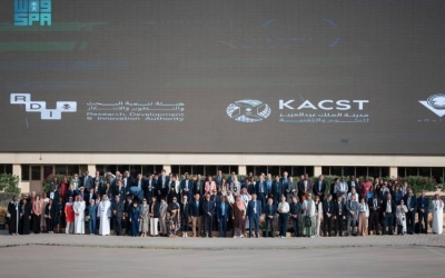 مجلس البحوث العالمي يحدد مسار تطوير الذكاء الاصطناعي في البحث العلمي والتعاون الدولي.