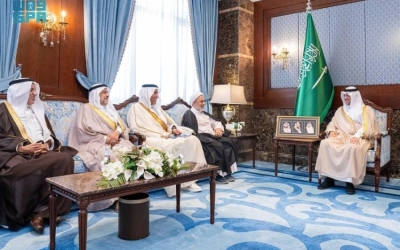 محافظ الأحساء يستعرض مبادرة "وقف المحمدية" لدعم المشروعات المجتمعية والتنموية