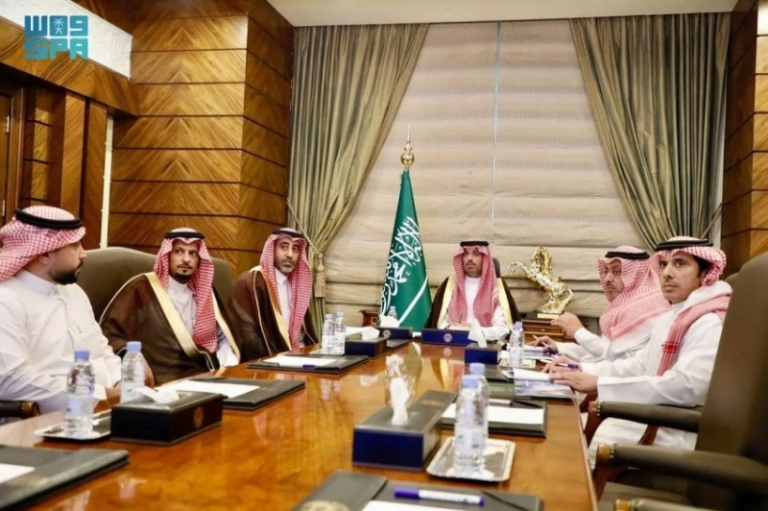 محافظ جدة يستعرض المشاريع التطويرية التي تنفذها “مدن” في المدن الصناعية بالمحافظة.