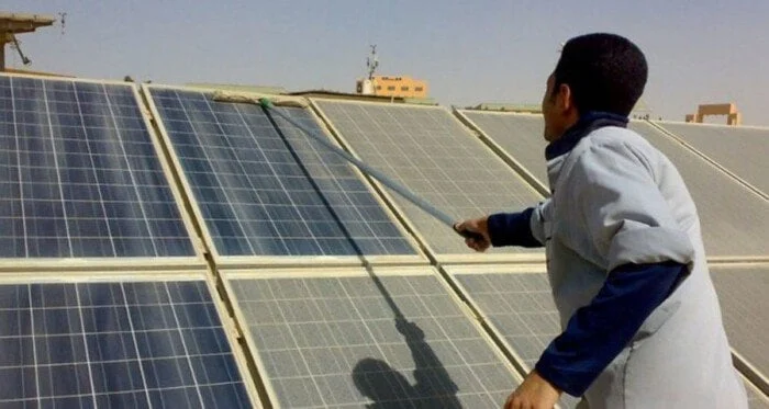 مدرسة الطاقة الشمسية 2025.. مزايا وشروط التقديم ومواعيده