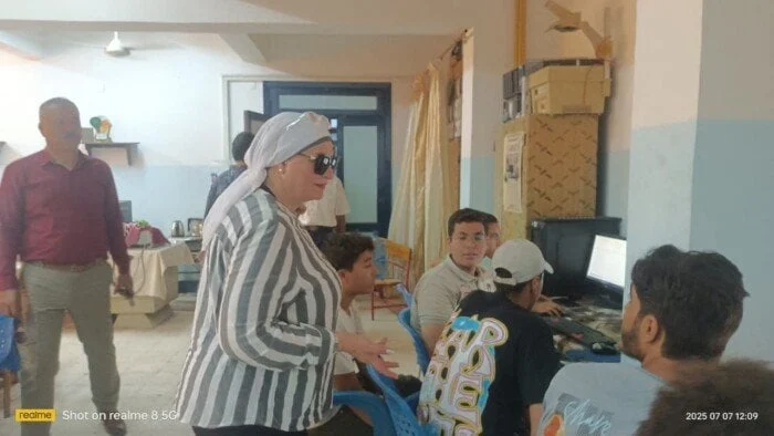 مدير تعليم القاهرة يؤكد أهمية «البرامج العلاجية للصفوف الأولى» لتحسين مستوى الطلاب