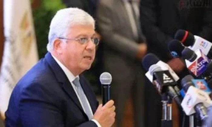 مصر تُصدر المعرفة ببحث علمي متطور يتماشى مع الصناعة