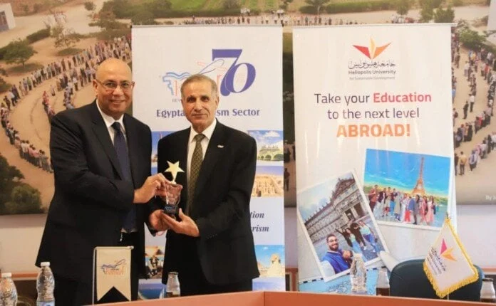 مصر للطيران تتعاون مع جامعة هليوبوليس وشركات سيكم للاستثمار