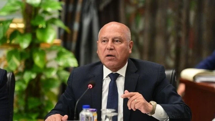 مصر وسيراليون تعززان التعاون في مجالات النقل