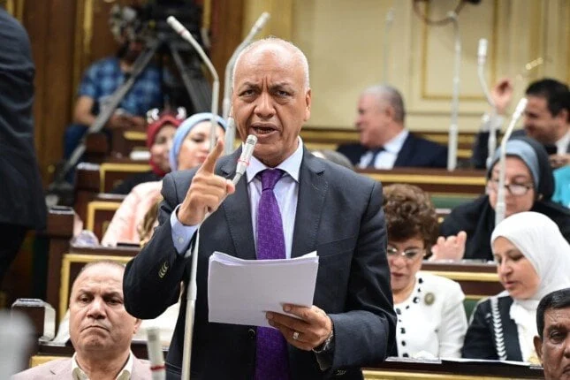 مصطفى بكري يُعلن تقديم البديل الدستوري لقانون الإيجار القديم ويبدي انحياز مجلس النواب للحكومة