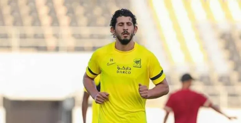 مفاوضات الأهلي للتعاقد مع أحمد حجازي تواجه عائقًا كبيرًا