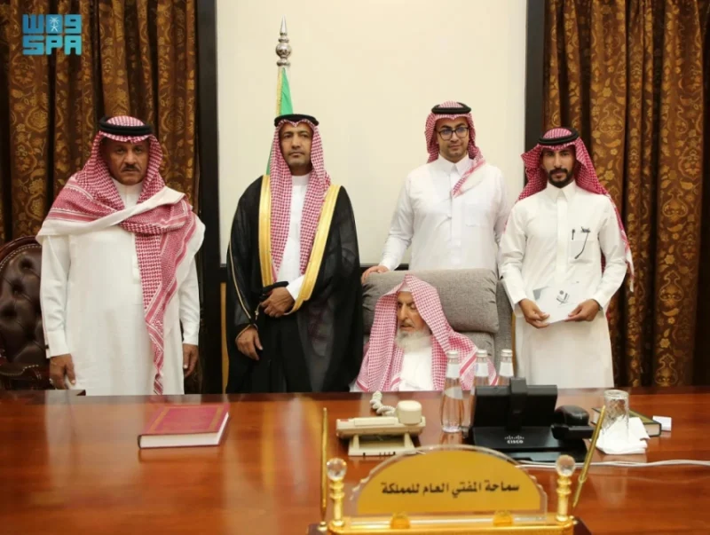 مفتي عام المملكة يستقبل رئيس جمعية ترابط بالطائف