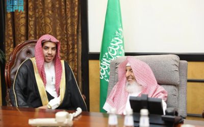 مفتي عام المملكة يستقبل وفد جمعية "آفاق" لعلوم الفلك بالطائف