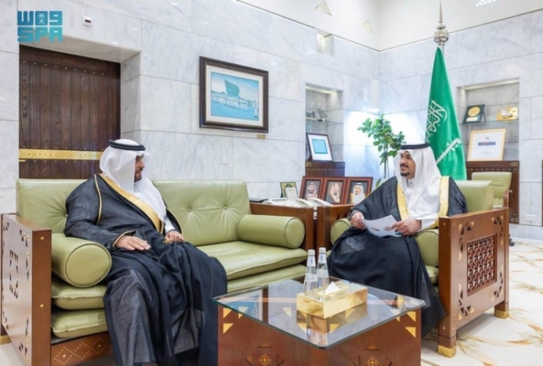 نائب أمير الرياض يرحب بمدير عام التدريب التقني والمهني في المنطقة