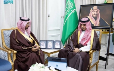 نائب أمير نجران يُبرز أهمية جهود فرع الهلال الأحمر في تعزيز الخدمات الإسعافية والتوعوية