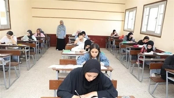 نظام البكالوريا الجديد يختلف عن الثانوية العامة الحالية