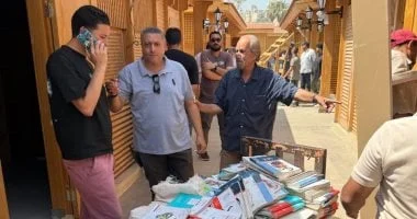 بدء نقل أكشاك الأزبكية لمكتبات جديدة بمحيط الحديقة.. صور