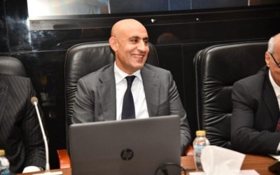 نواب يتساءلون عن سبب انتقادهم لوزير التربية والتعليم  
نواب يكشفون أسباب انتقادهم لوزير التربية والتعليم  
استنكار نيابي لوزير التربية والتعليم ولهذا السبب  
انتقادات جديدة من نواب ضد وزير التربية والتعليم  
نواب يشيدون بالتحديات التي تواجه وزير التربية والتعليم  
المجلس النيابي يوجه انتقادات لوزير التربية والتعليم بسبب  
وزير التربية والتعليم في مرمى انتقادات النواب لهذا السبب