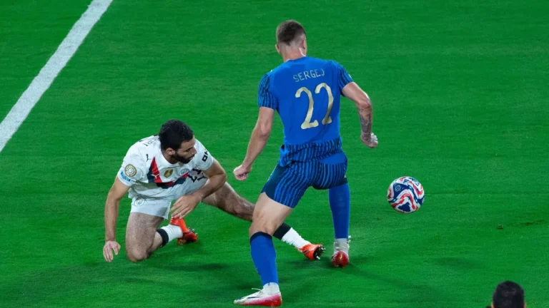 هلال الأسطوري يطيح بمانشستر سيتي من المونديال .. “الزعيم الذي لا يُقهر”