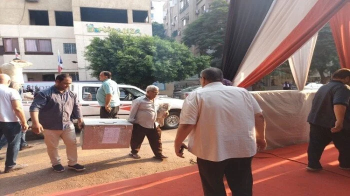 «وزارة التعليم» تتابع وصول أسئلة امتحانات الثانوية العامة إلى اللجان بالمحافظات