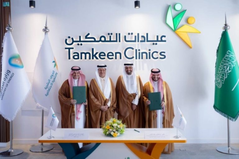 وزارة الطاقة تقدم الدعم لمستفيدي الضمان من خلال توفير منافذ بيع مجانية.