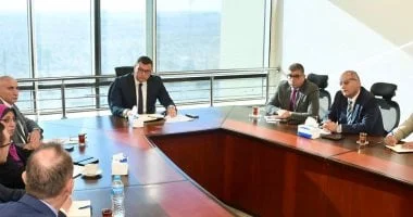 وزير الإسكان يناقش تنسيق التعاون مع مسئولي معرض سيتى سكيب