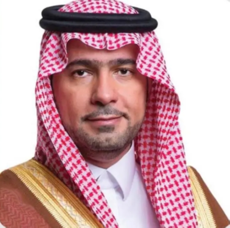 وزير البلديات يشكر القيادة على موافقة مجلس الوزراء للنظام الجديد لتملك العقار لغير السعوديين.