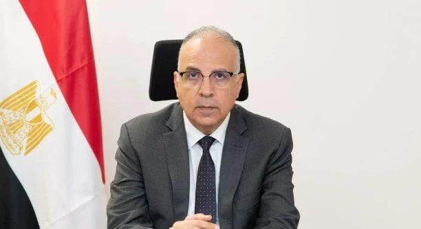 وزير الري يستعرض طلبات النواب المقدمة