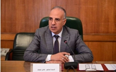 وزير الري يناقش خطوات تطوير إدارة المياه