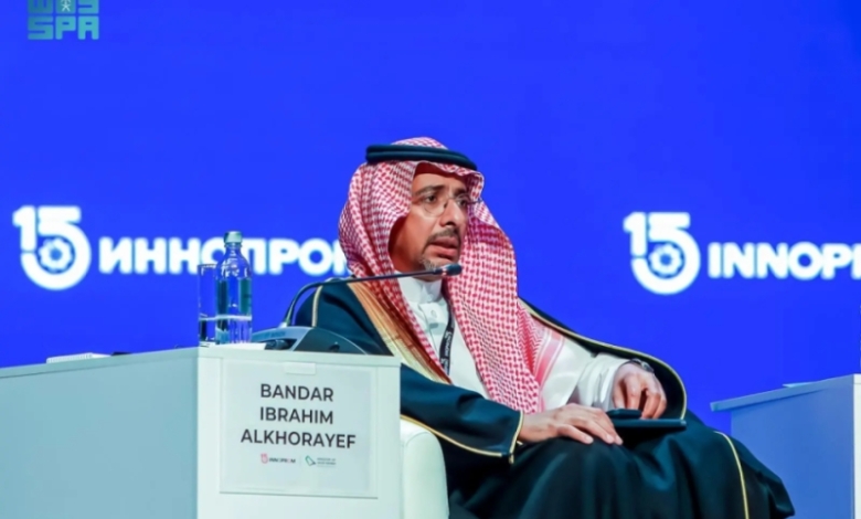وزير الصناعة في جلسة حوارية بروسيا: المملكة تستهدف ريادة مبكرة في تقنيات المستقبل.