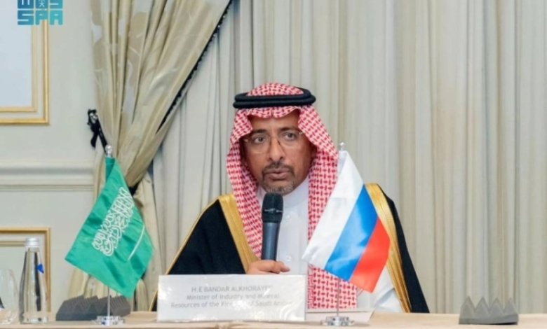 وزير الصناعة يترأس اجتماع الطاولة المستديرة مع ممثلي القطاع الخاص الروسي بموسكو.