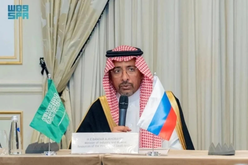 وزير الصناعة يترأس اجتماع الطاولة المستديرة مع ممثلي القطاع الخاص الروسي بموسكو.