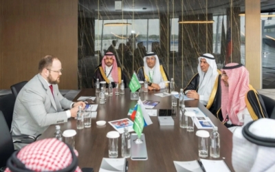 وزير الصناعة يستكشف فرص توسيع الشراكات الاستثمارية مع الشركات الروسية الكبرى والمتميزة.