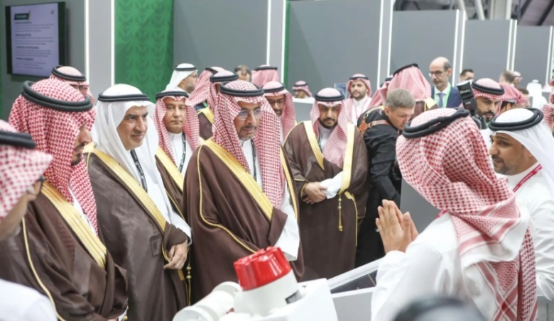 وزير الصناعة يفتتح الجناح السعودي في معرض INNOPROM الدولي للصناعة لعام 2025 بروسيا.
