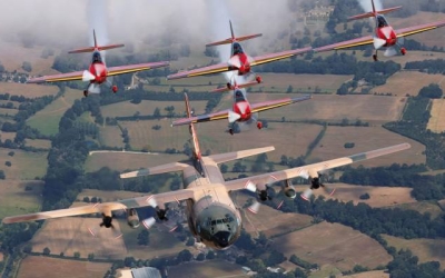 وصول طائرة سلاح الجو الملكي إلى المملكة المتحدة في معرض الايرتاتو