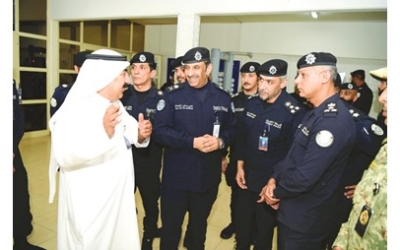 وكيل الداخلية بالإنابة يقوم بتفقد الإجراءات الأمنية
