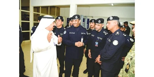 وكيل الداخلية بالإنابة يقوم بتفقد الإجراءات الأمنية